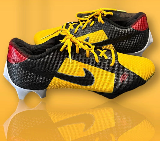 Zoom Kobe 5 Proto 'Bruce Lee' Inspired Cleat